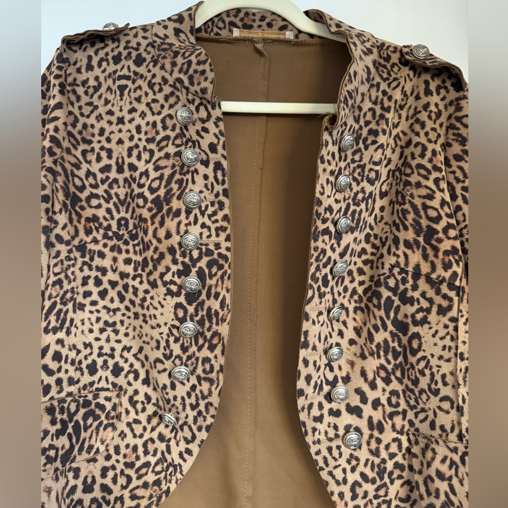 Leopard Print Jacket - Picture 2 of 3